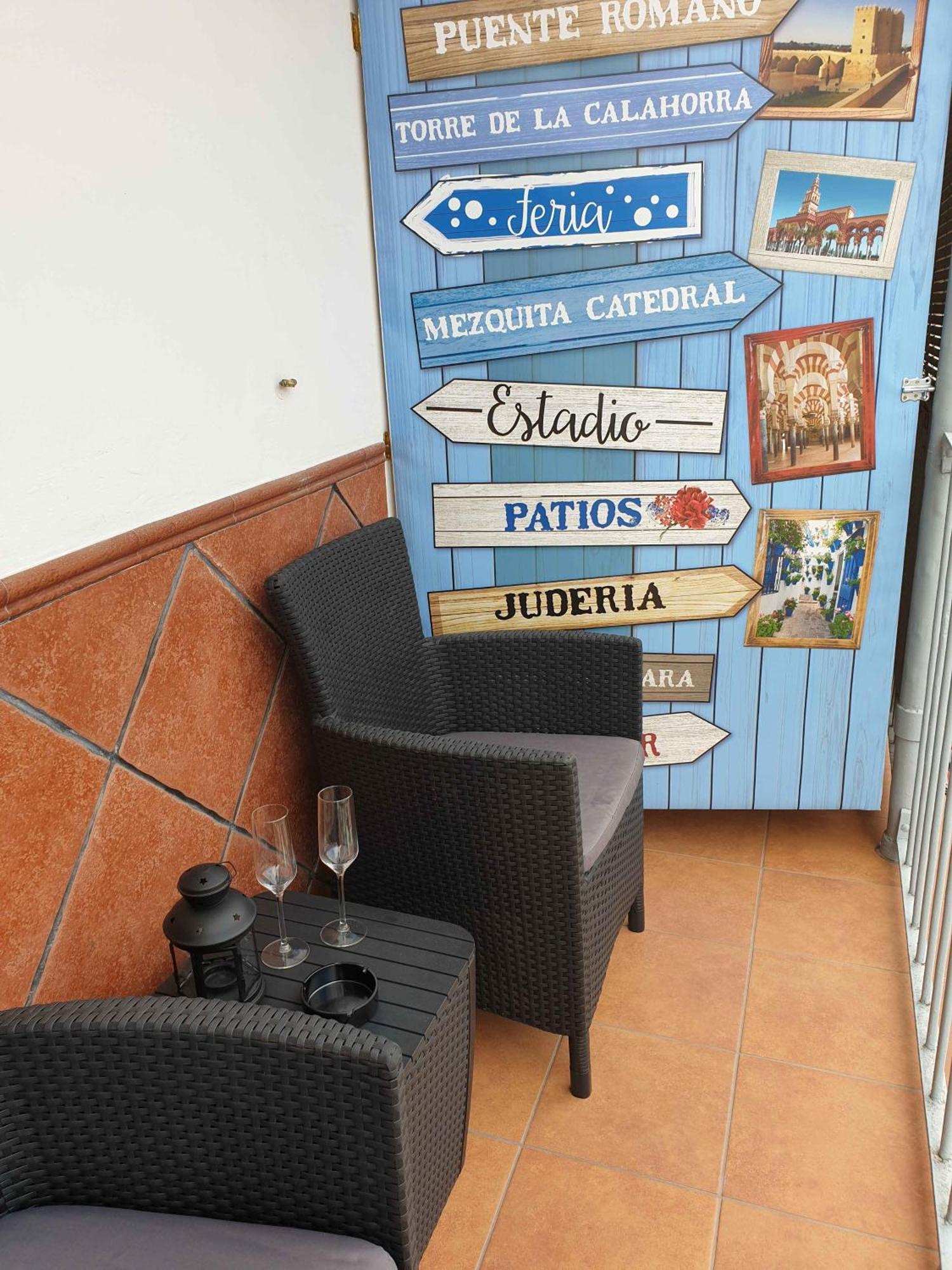 Apartamentos En Cordoba, Puente Romano Y Torre Calahorra Eksteriør bilde